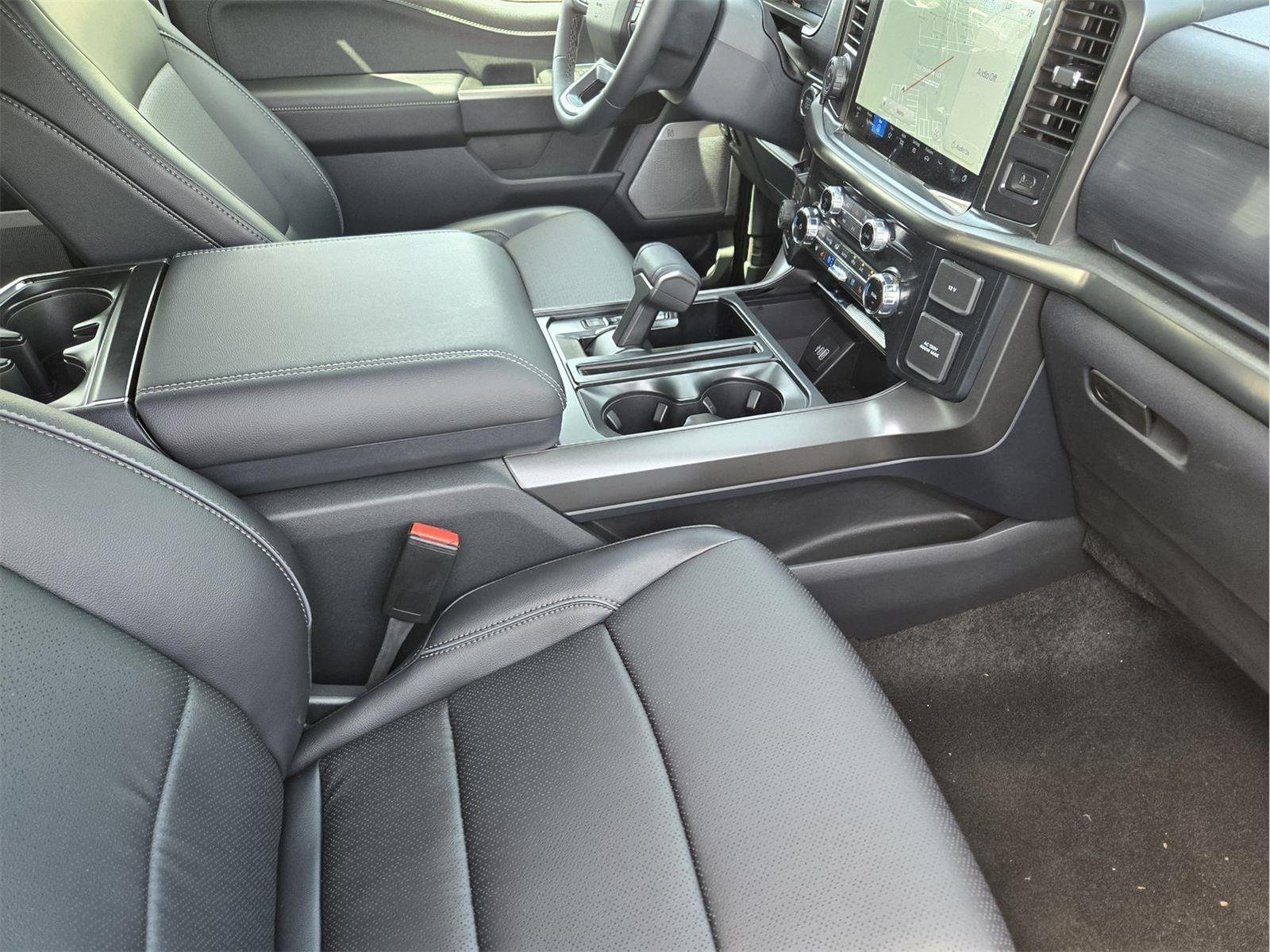 New 2026 Star White Metallic Tri-Coat Ford Lariat® image 9