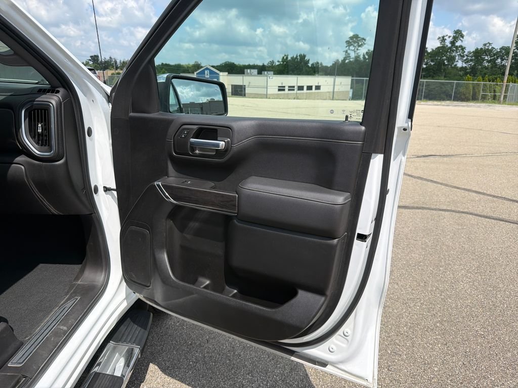 Used 2021 White Chevrolet LTZ image 19