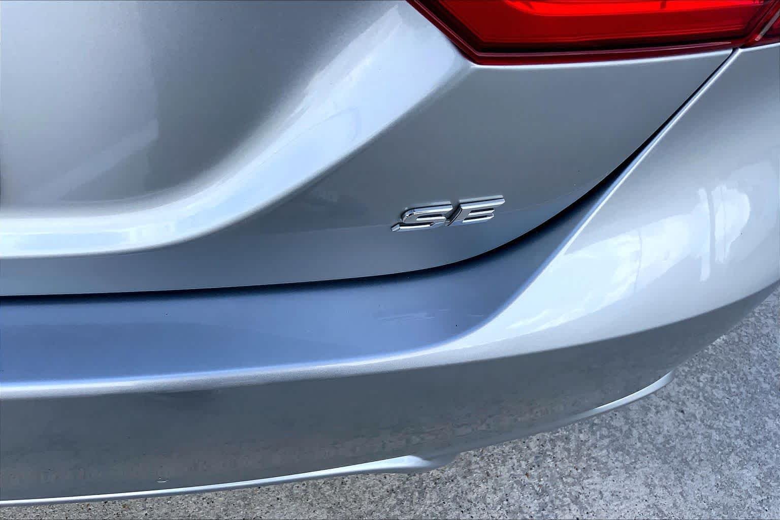 Used 2019 Celestial Silver Metallic Toyota SE image 10