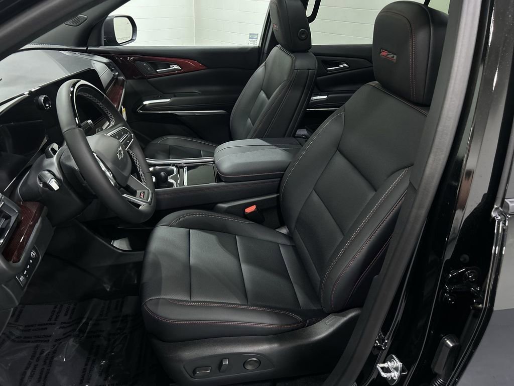 New 2026 Mosaic Black Metallic Chevrolet Z71 image 13