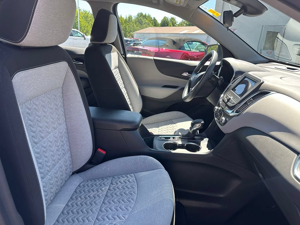 Used 2023 SUMMIT WHITE Chevrolet LS image 25