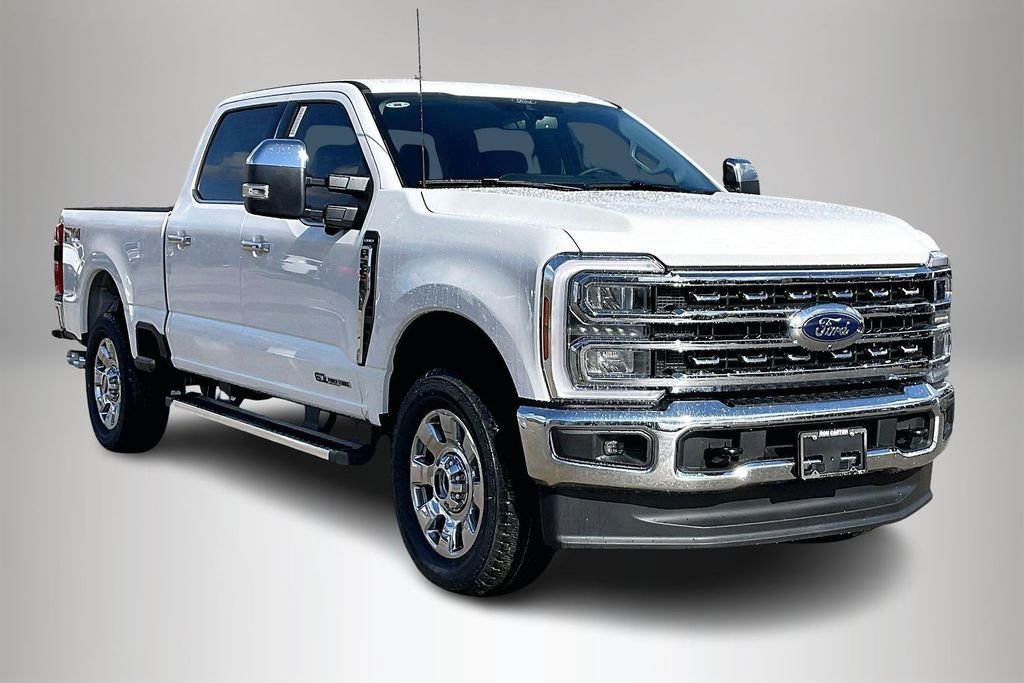 New 2026 Ford Super Duty F-250 Lariat 4D Crew Cab