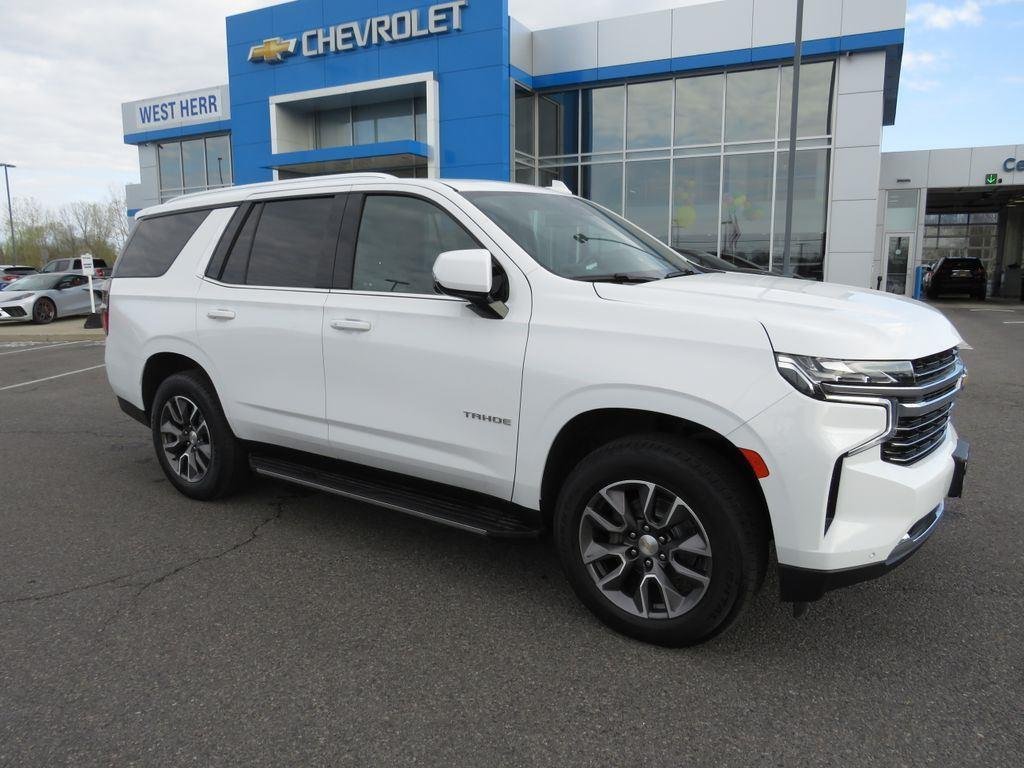 Used 2023 Summit White Chevrolet LT image 6