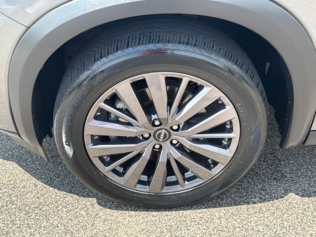 Used 2023 Gray Nissan SL image 43