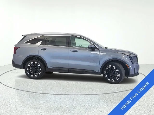 Used 2025 Everlasting Silver Kia EX image 7
