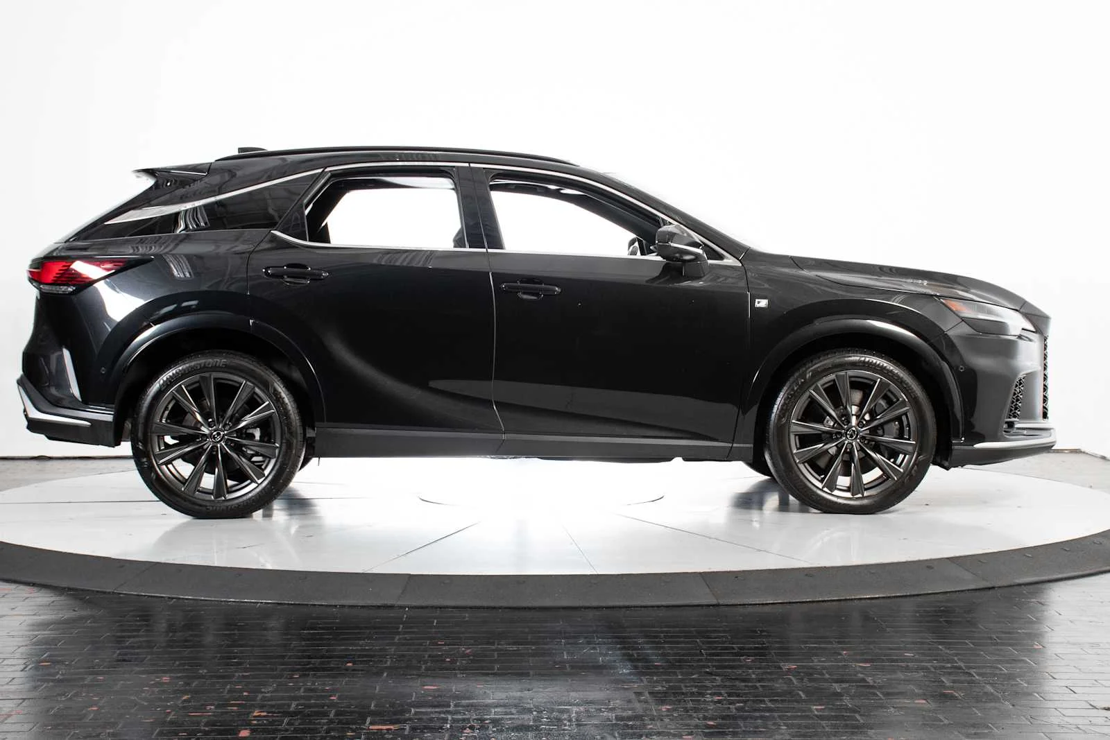 Certified Used 2024 CAVIAR Lexus F SPORT Handling image 6