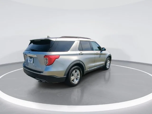 Used 2022 Silver Ford XLT image 8