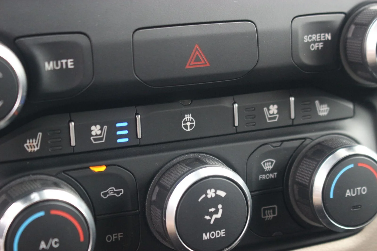 Used 2020 White Ram Laramie image 29