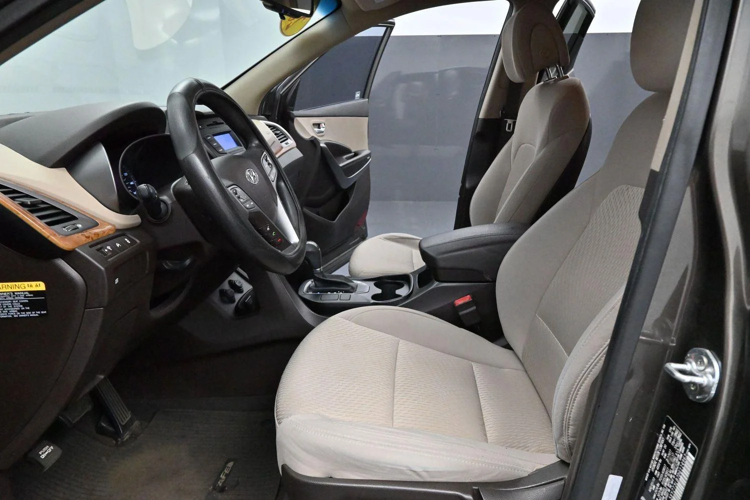 Used 2013 Cabo Bronze Hyundai Sport image 12