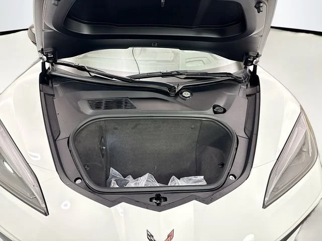 New 2026 Arctic White Chevrolet 2LT image 30