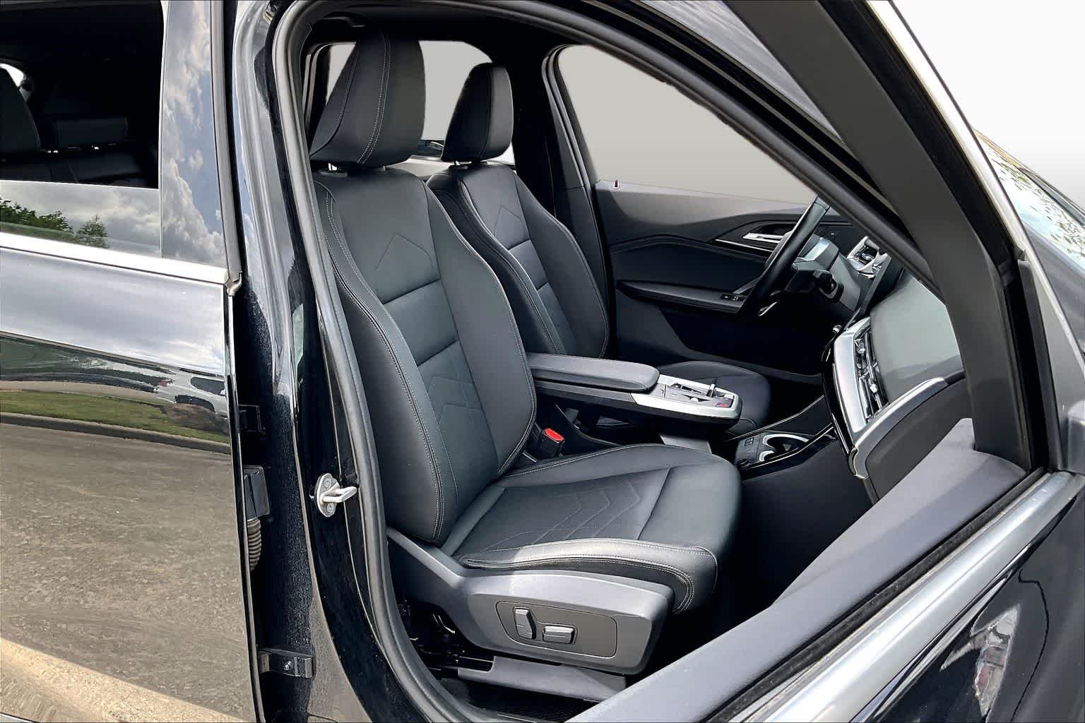 Used 2023 Black Sapphire Metallic BMW xDrive28i image 8