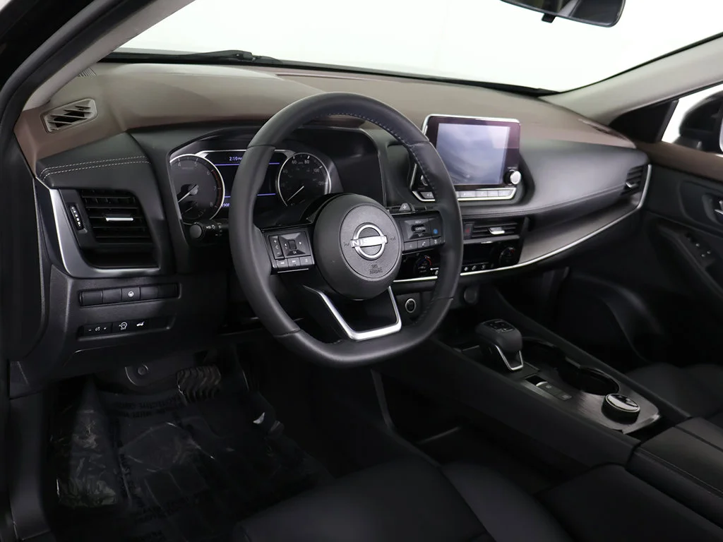 Used 2023 Black Nissan SV image 28