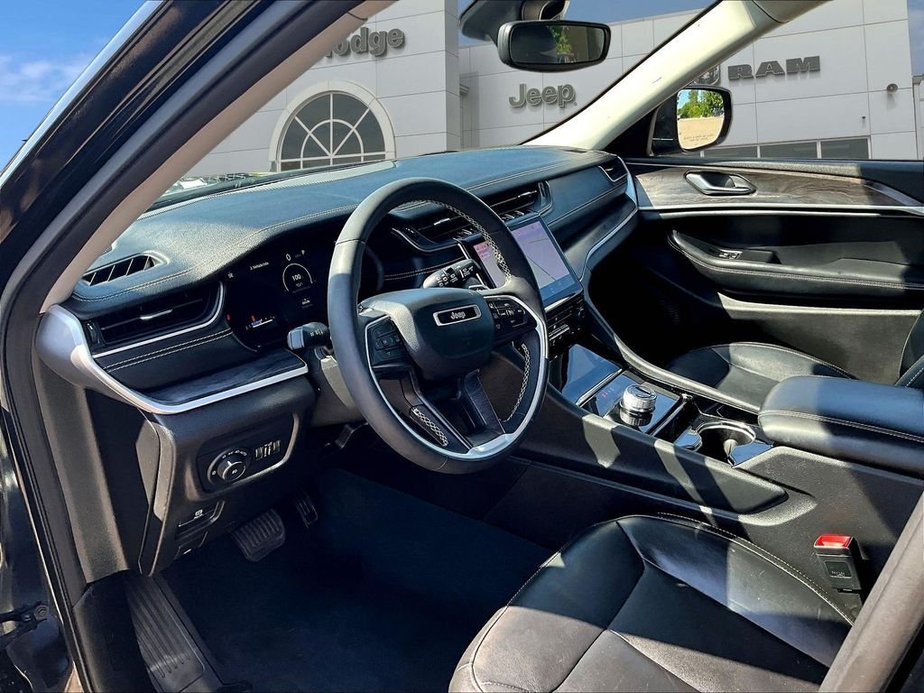 Used 2023 Black Jeep Limited image 19
