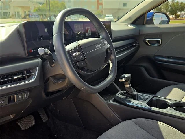 Used 2025 Deep Sea Blue KIA EX (IVT) image 9