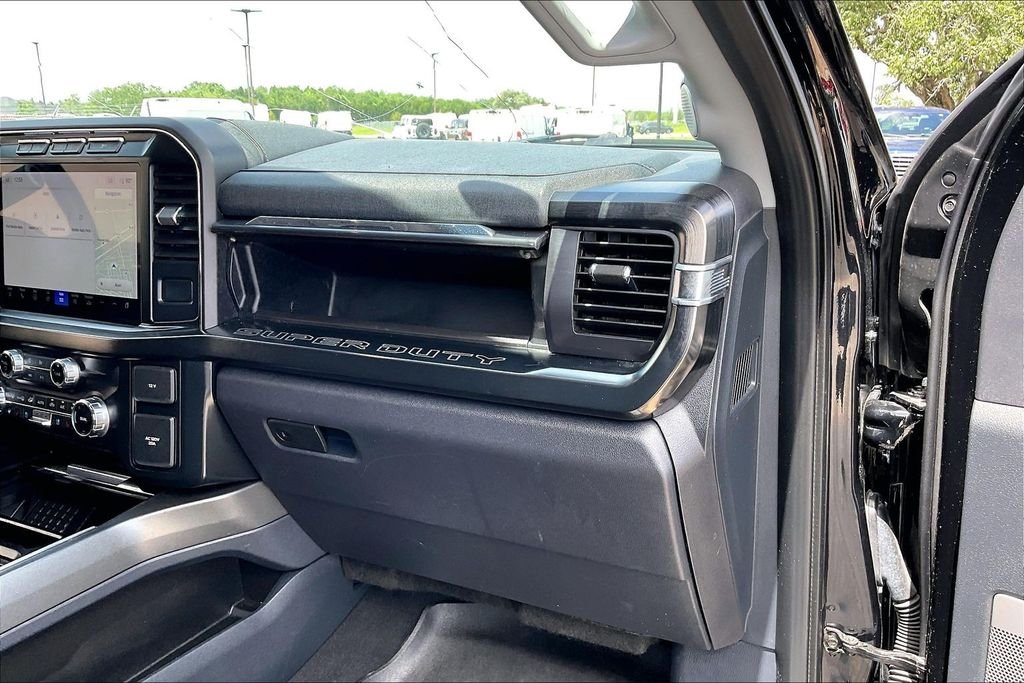 Used 2023 Agate Black Metallic Ford Lariat image 23