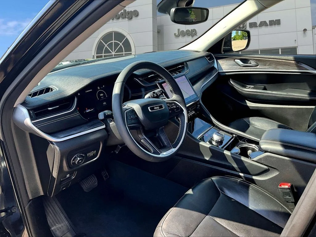 Used 2023 Black Jeep Limited image 19
