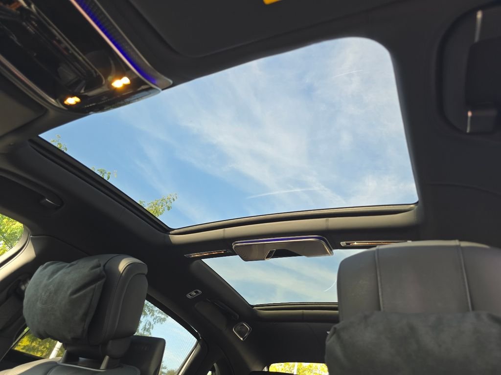 New 2026 Obsidian Black Metallic Mercedes-Benz Maybach S 580 image 3