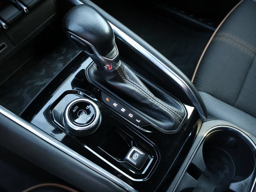 2024 GMC Canyon AT4 - Photo 21