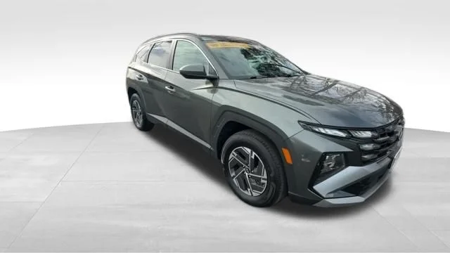 Used 2025 Gray Hyundai Blue image 8