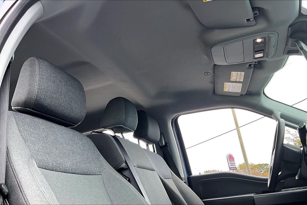 Used 2025 Blue Ford XLT image 27