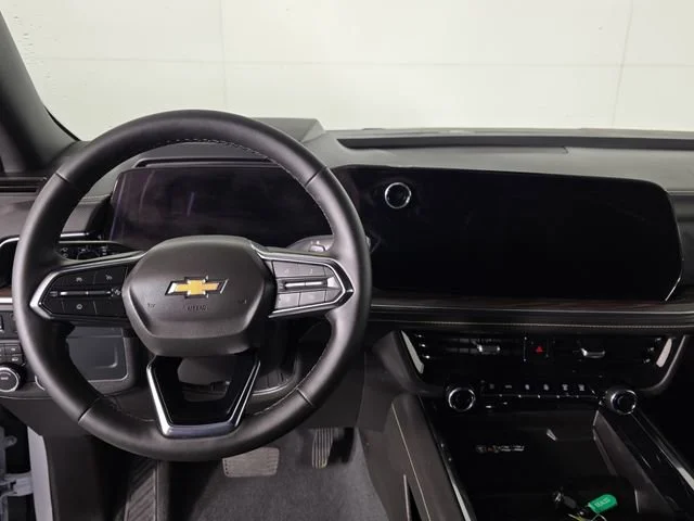Used 2026 Polar White Tricoat Chevrolet Premier image 10