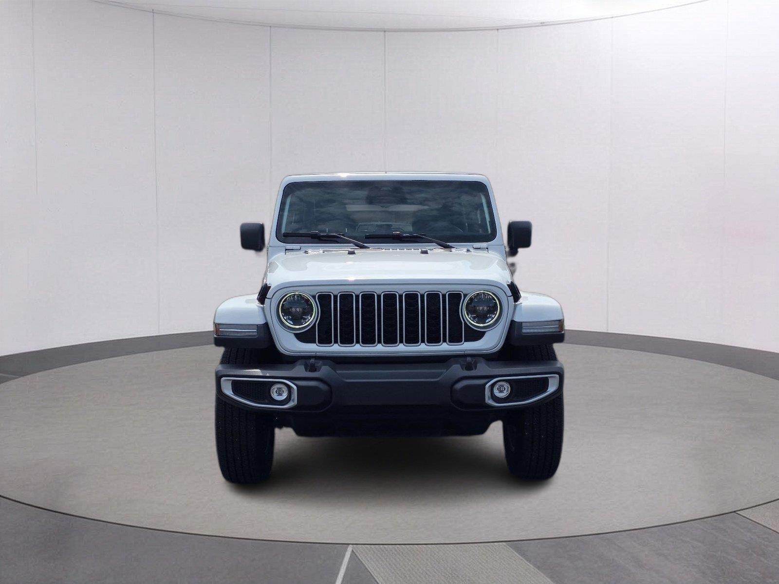 Used 2026 Bright White Clearcoat Jeep Sahara image 2