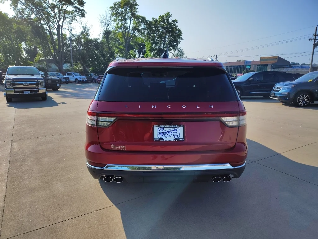 New 2026 Red Carpet Metallic Tinted Clearcoat Lincoln Reserve® image 5