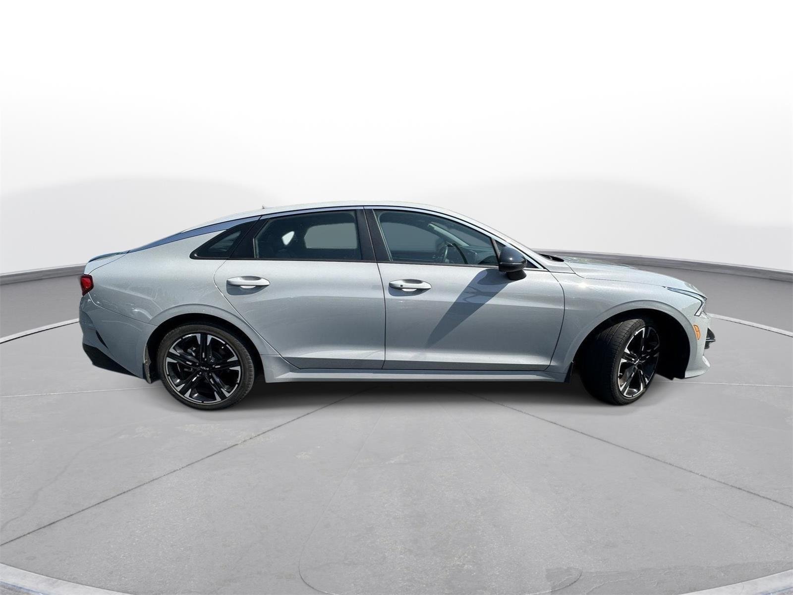 Used 2022 Wolf Gray Kia GT-Line image 5
