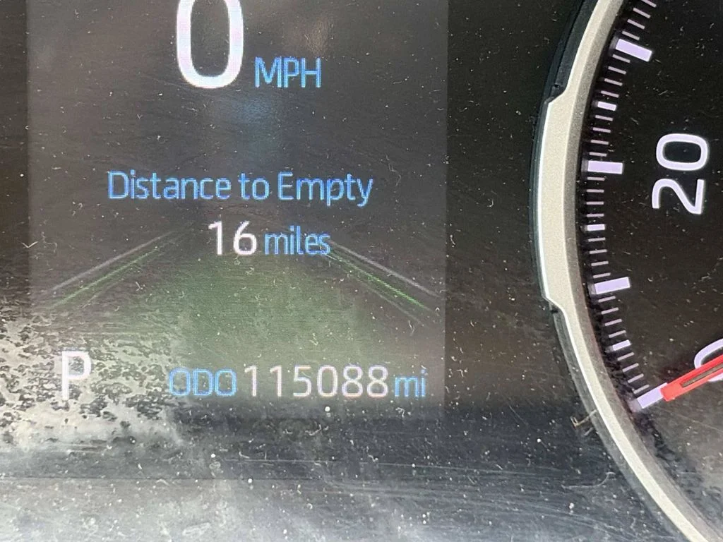 Used 2019  Toyota XLE image 13