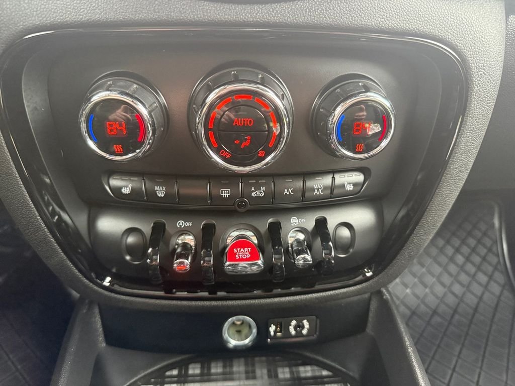 Used 2017 Gray MINI Clubman image 23