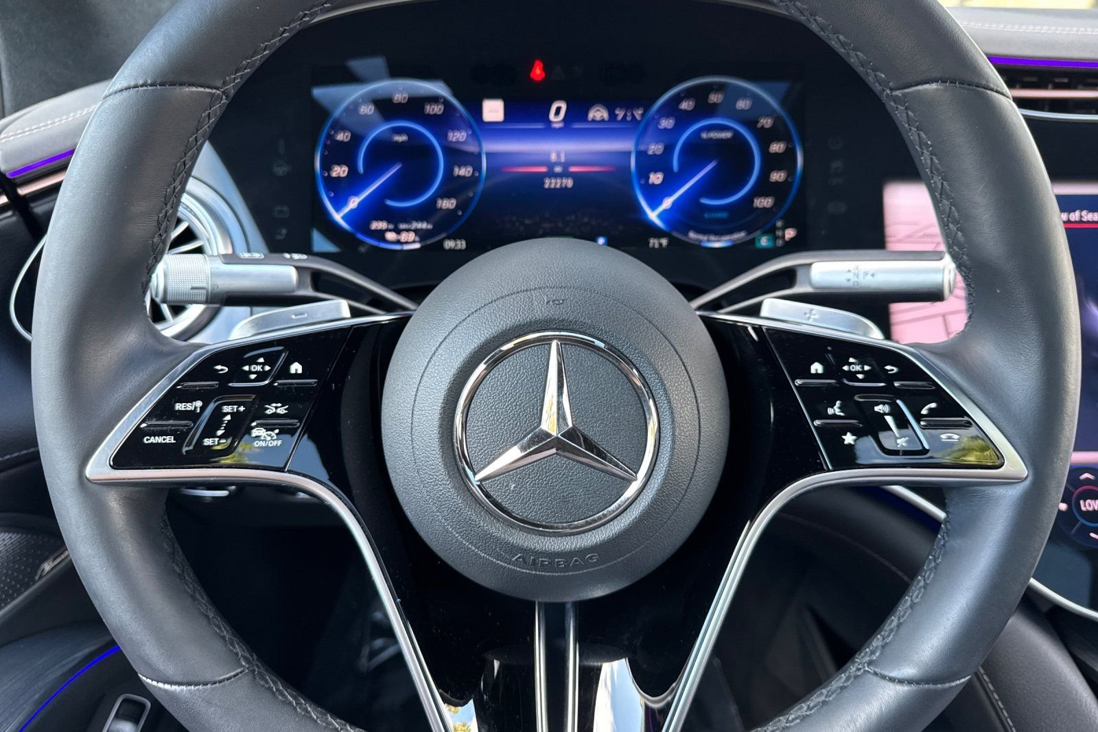 Certified Used 2024 White Mercedes-Benz 450 image 23