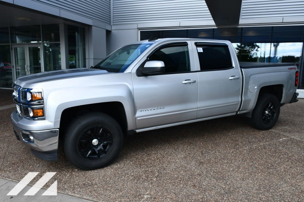 Used 2015 Chevrolet Silverado 1500 LT with VIN 3GCUKRECXFG464582 for sale in Onalaska, WI