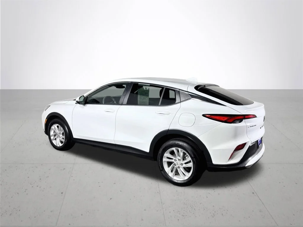 Used 2026 White Buick Preferred image 8