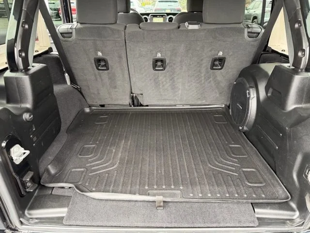 2021 Jeep Wrangler Unlimited Sahara - Photo 21