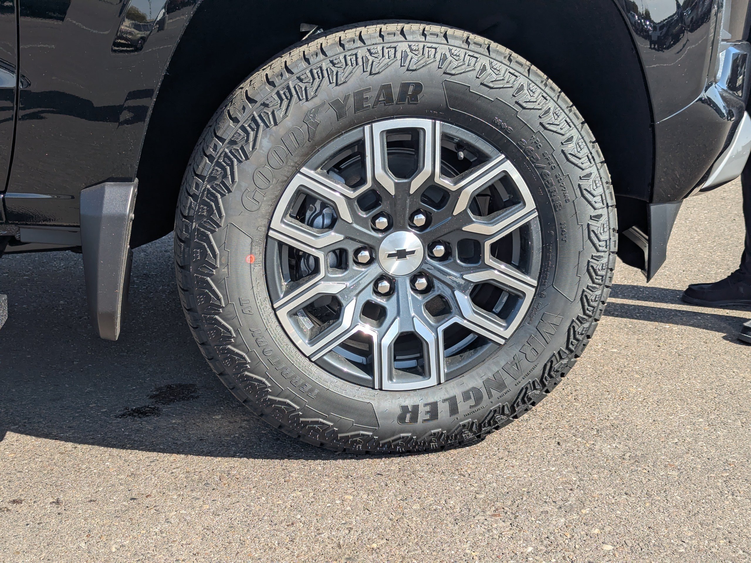 2026 Chevrolet Colorado Z71 - Photo 45