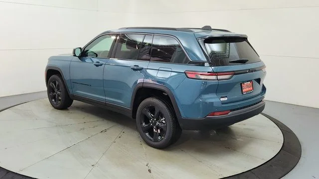 New 2026 Steel Blue Exterior Paint Jeep Limited image 7