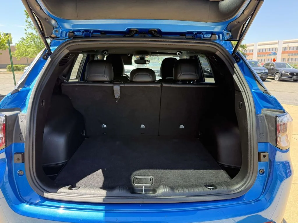 Used 2025 Blue Jeep Limited image 33