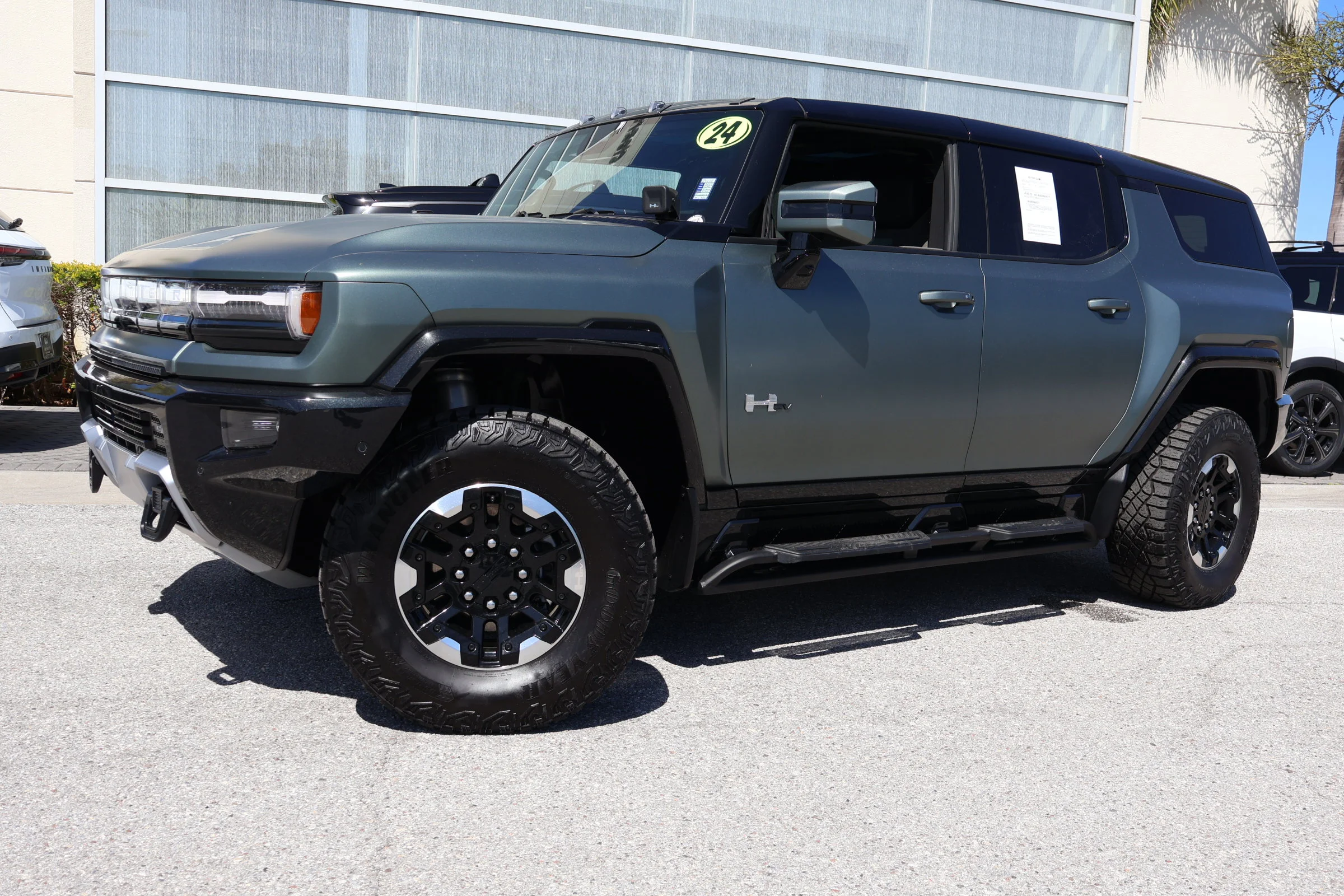 2024 GMC Hummer EV 3X SUV's photo