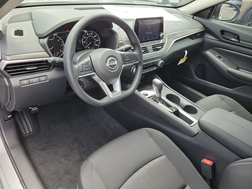 New 2026 Silver Nissan 2.5 SV image 18