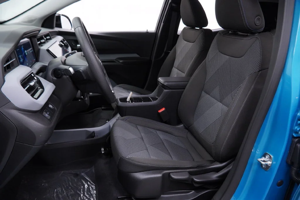 New 2027 Marina Blue Metallic Chevrolet LT image 7