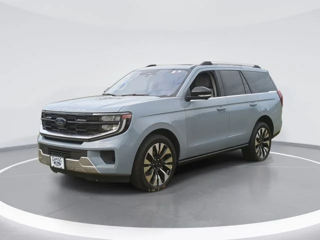 Used 2025 Gray Ford Platinum image 1