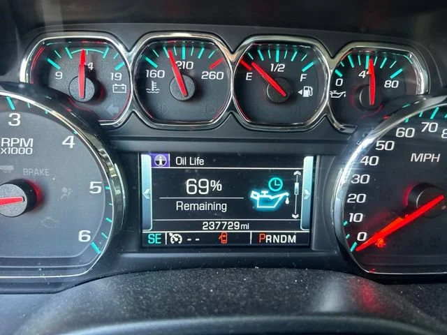 Used 2016 TUNGSTEN METALLIC Chevrolet LT image 8
