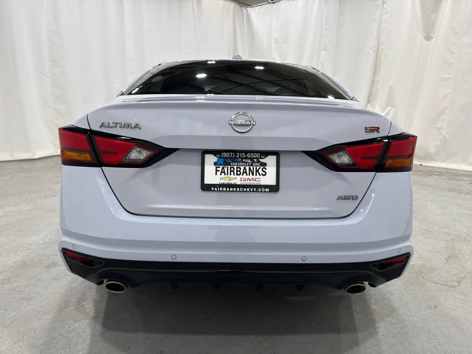 Used 2024 Gray Nissan SR Intelligent AWD image 4