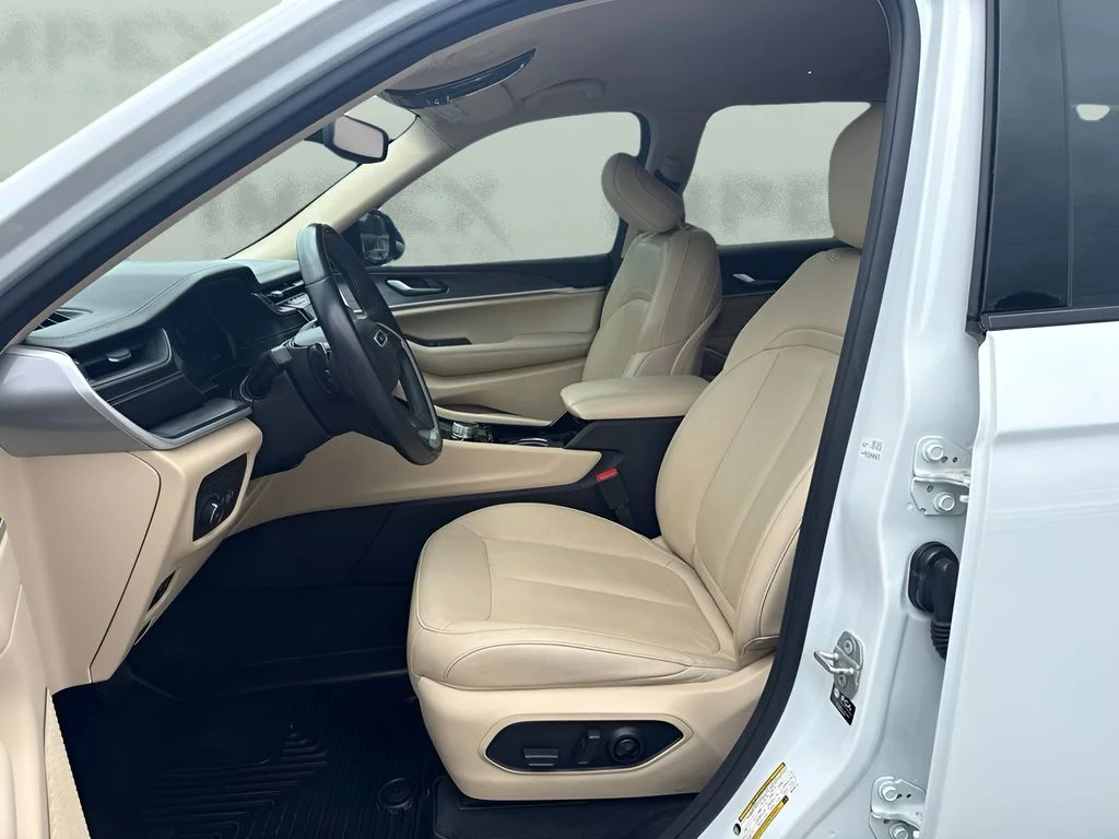 Used 2021 White Jeep Limited image 6