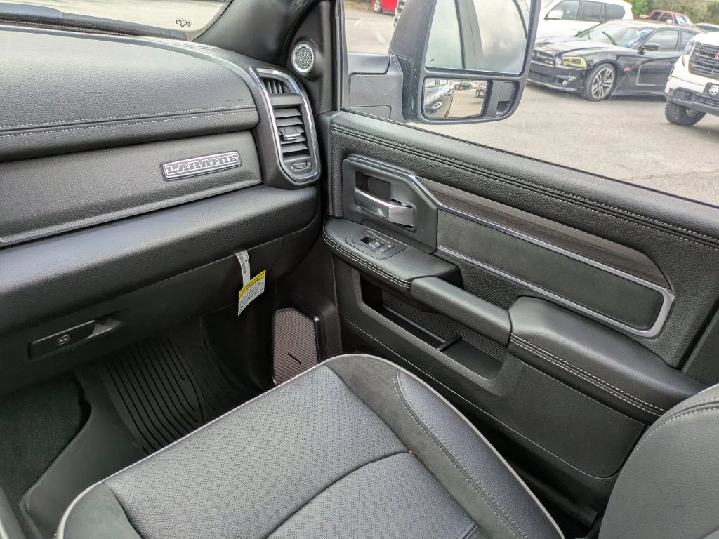 New 2026 Blue Ram Laramie image 15