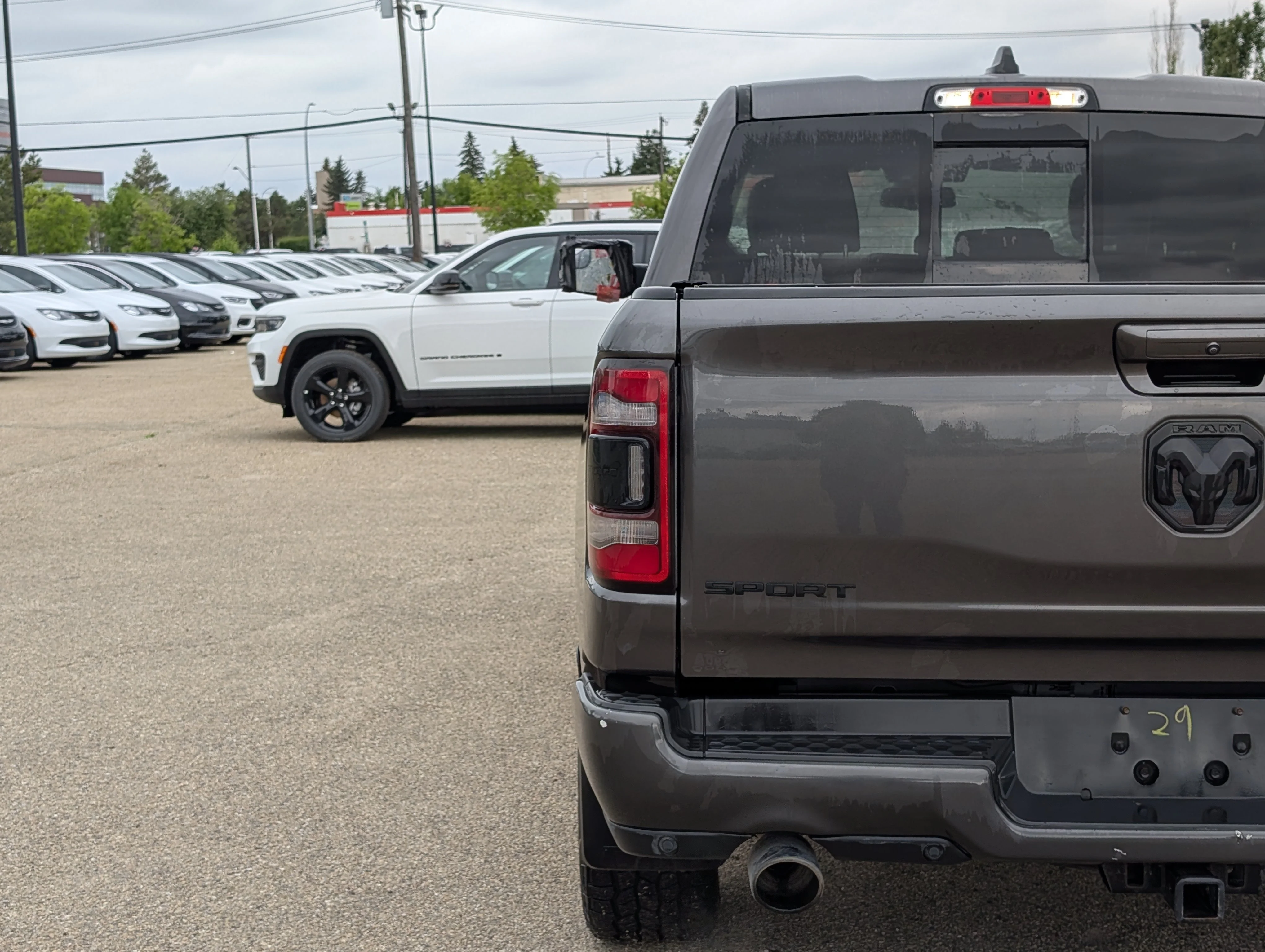 Used 2020 Granite Crystal Metallic Ram Sport image 5