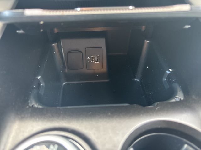 Used 2025 Silver Ford Active image 27