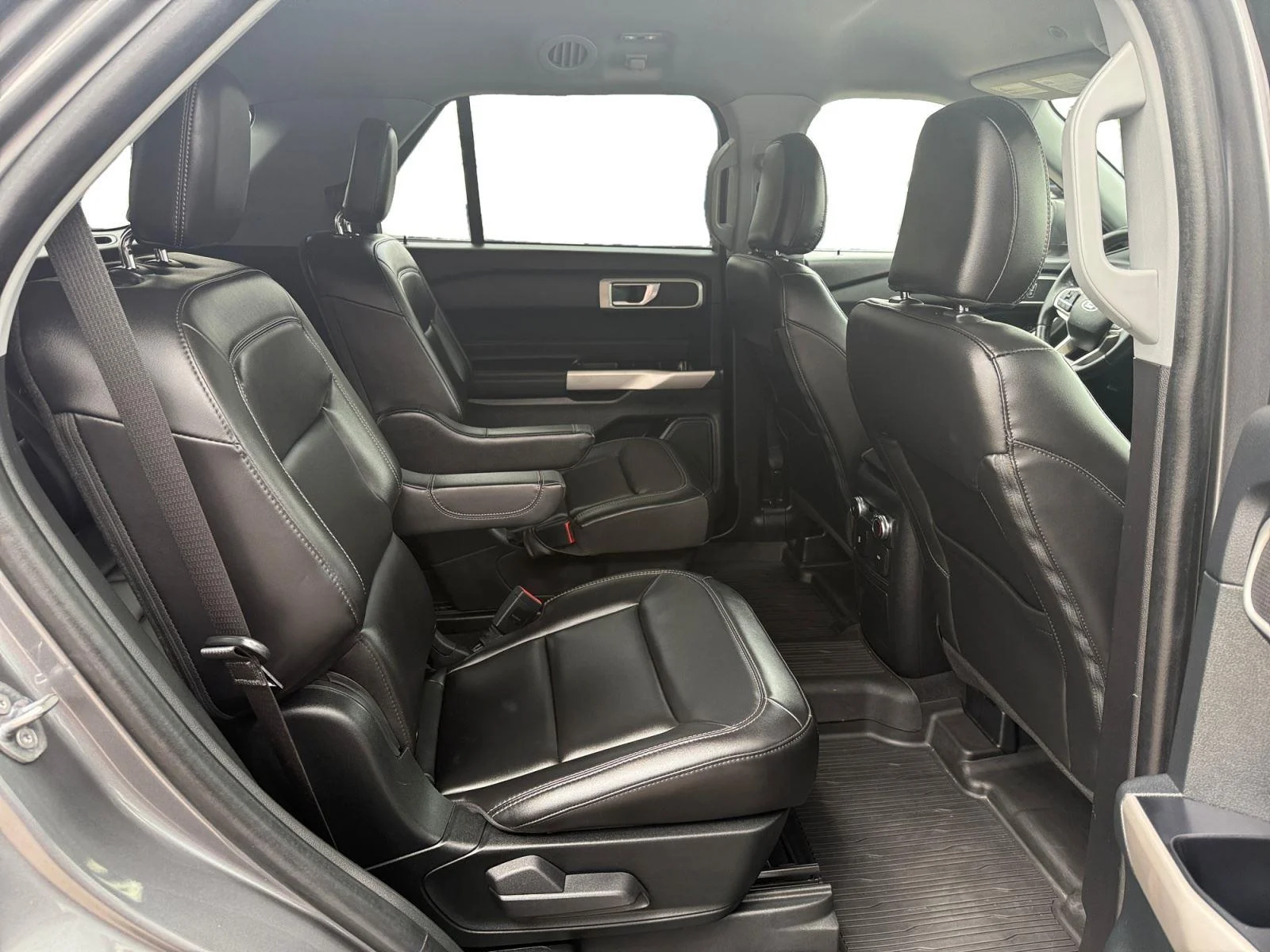 2022 Ford Explorer XLT - Photo 26