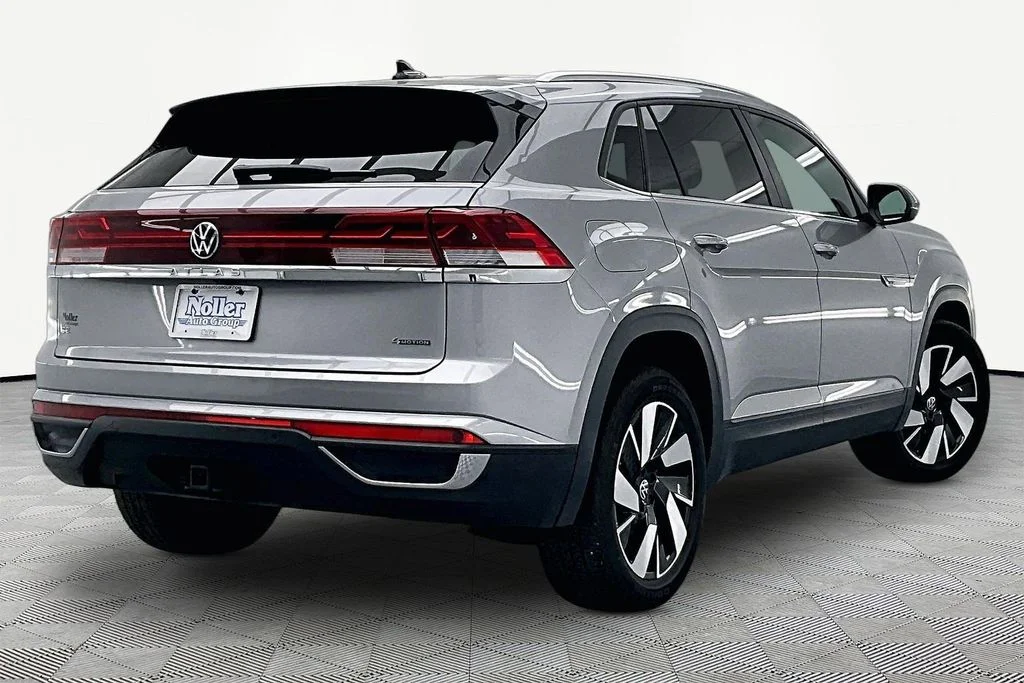 Certified 2025 Volkswagen Atlas Cross Sport SE w/Tech with VIN 1V2HE2CA0SC206200 for sale in Kansas City