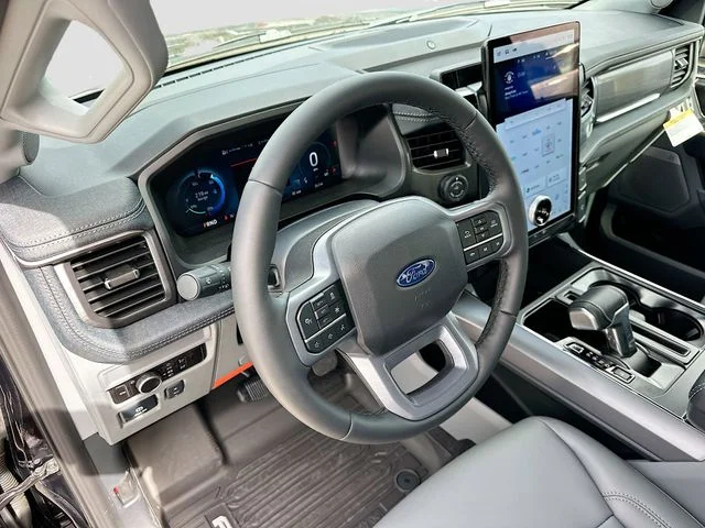 New 2025 Black Metallic Ford Flash image 6